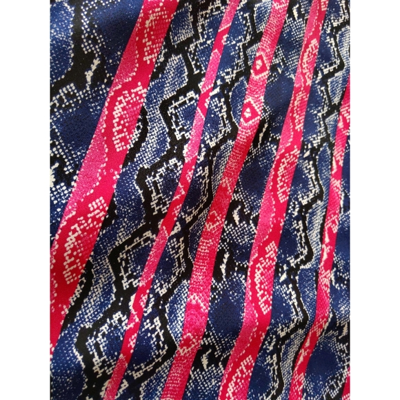 RW&CO Snake Pattern Top - Picture 4 of 4